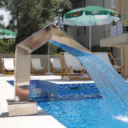 Grejm Lux Family Apartments Petrovac Exteriér fotografie