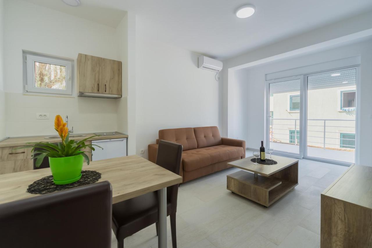 Grejm Lux Family Apartments Petrovac Exteriér fotografie