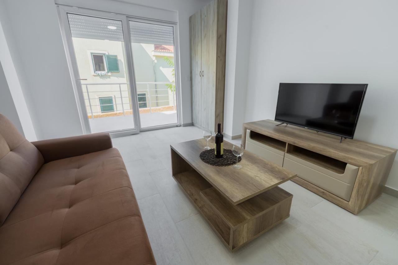 Grejm Lux Family Apartments Petrovac Exteriér fotografie
