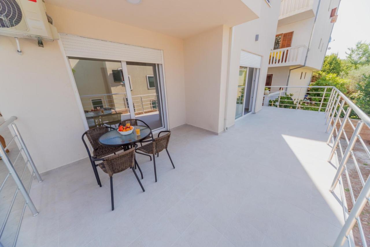 Grejm Lux Family Apartments Petrovac Exteriér fotografie