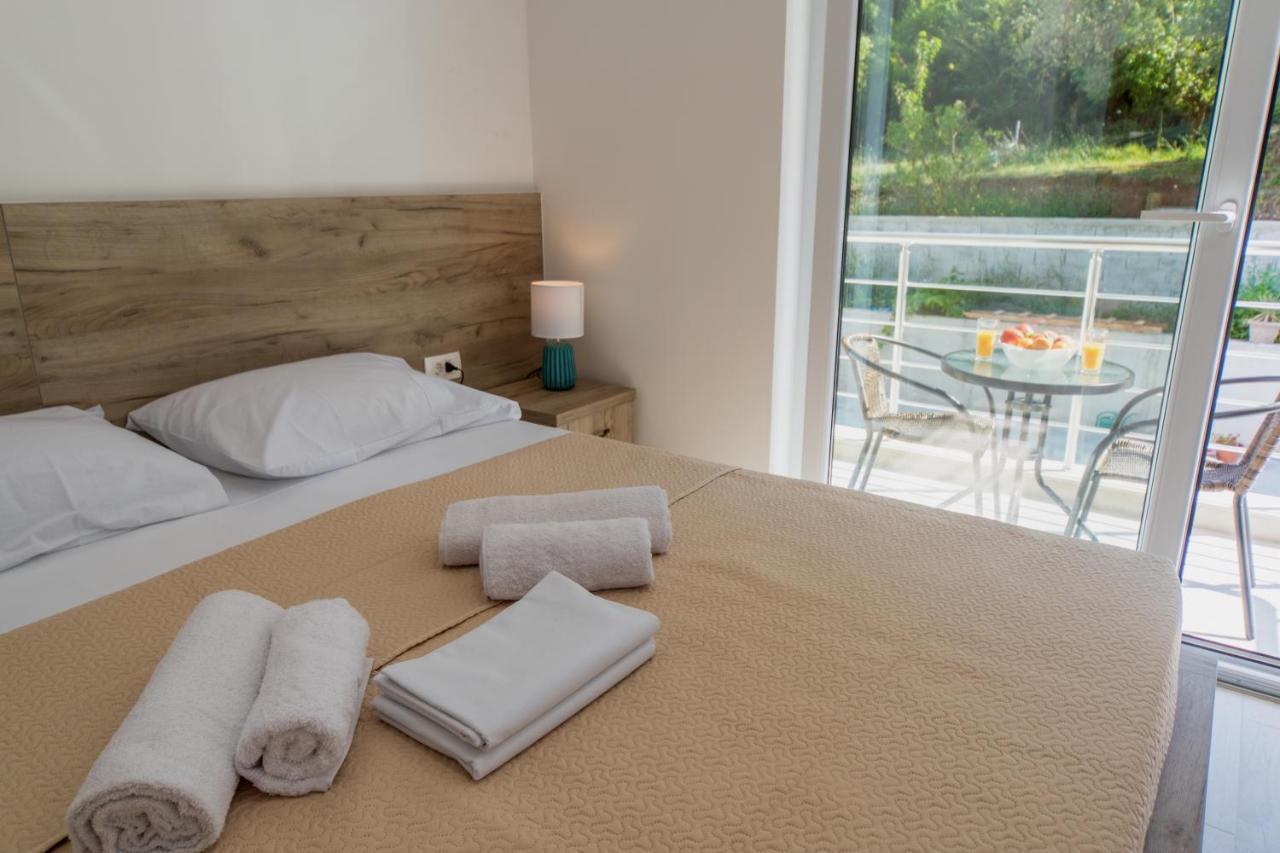 Grejm Lux Family Apartments Petrovac Exteriér fotografie